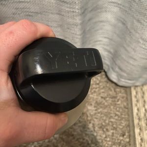 Yeti Rambler 64oz stainless steel